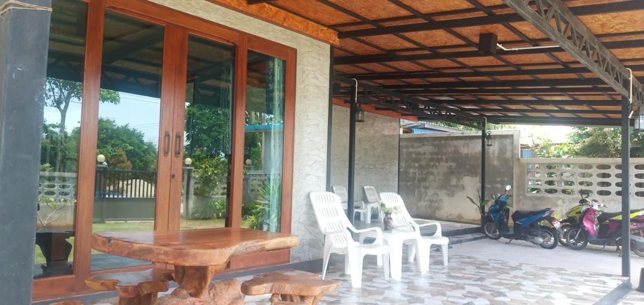 Kohjum Freedom Resort 코 줌 외부 사진