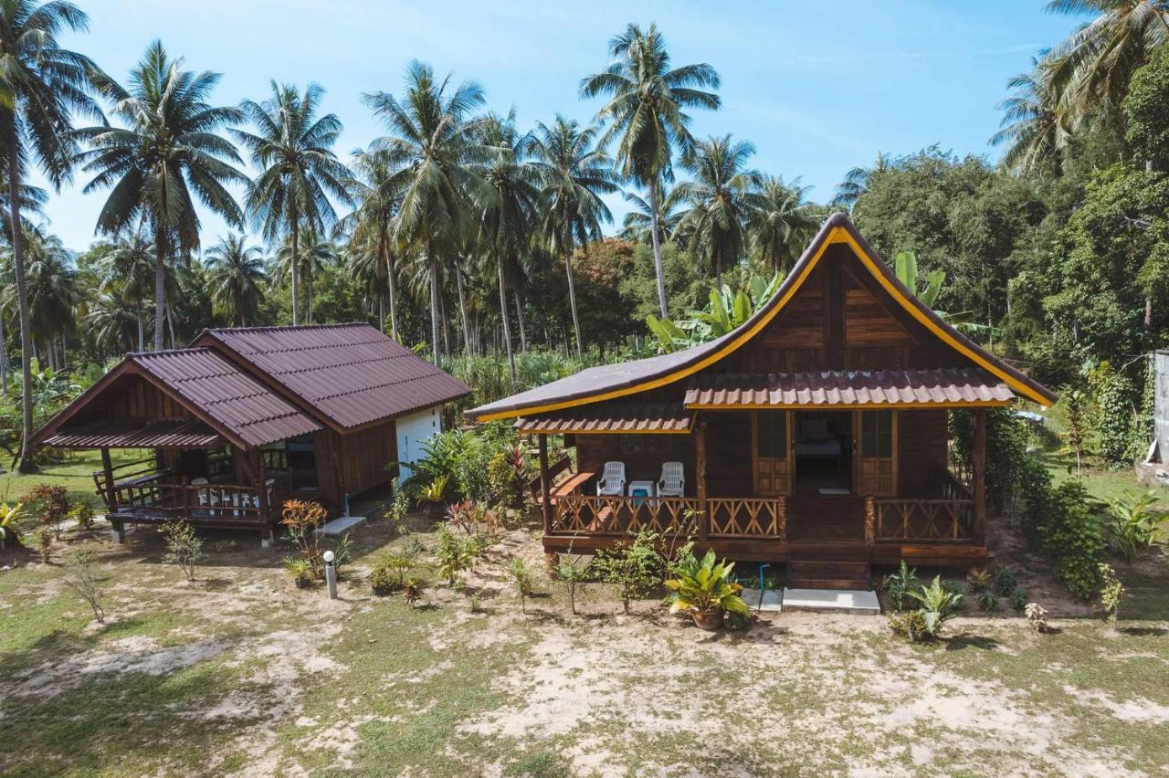 Kohjum Freedom Resort 코 줌 외부 사진