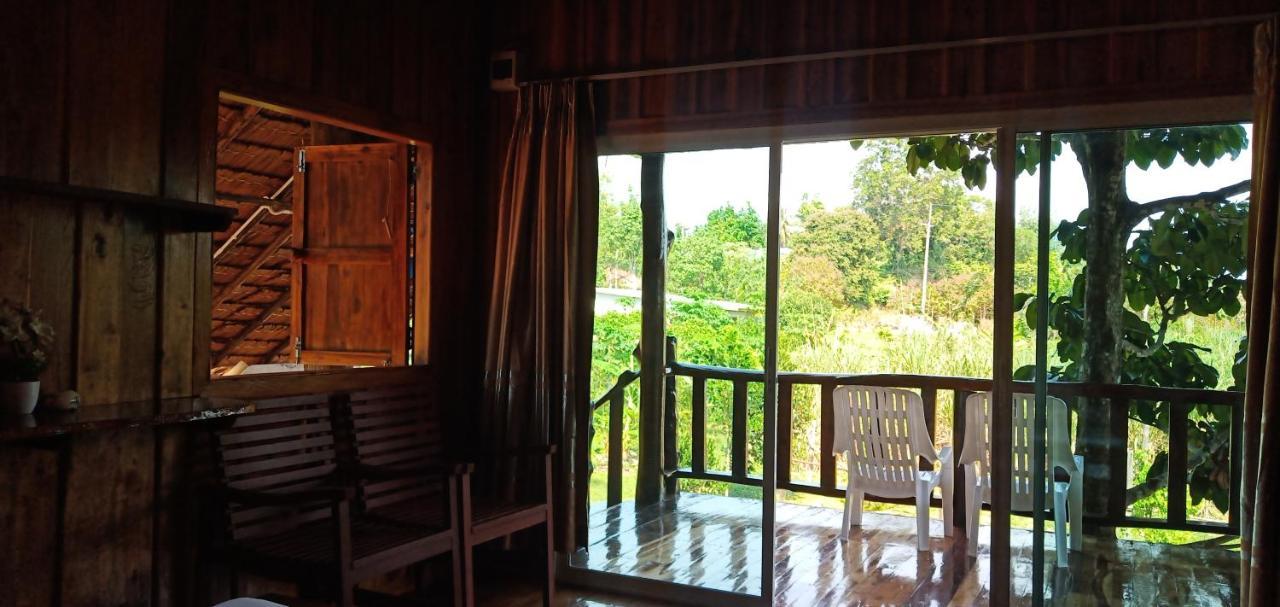 Kohjum Freedom Resort 코 줌 외부 사진
