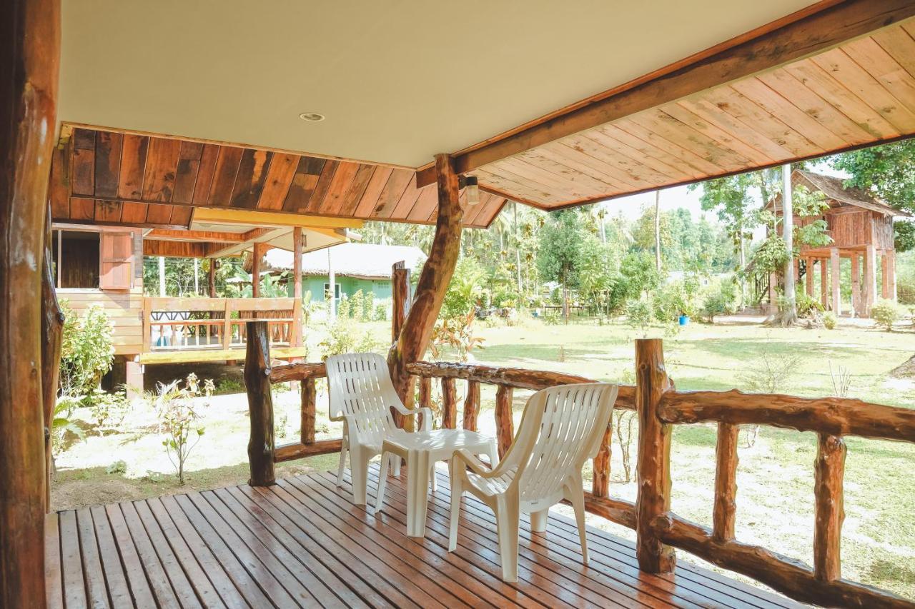 Kohjum Freedom Resort 코 줌 외부 사진