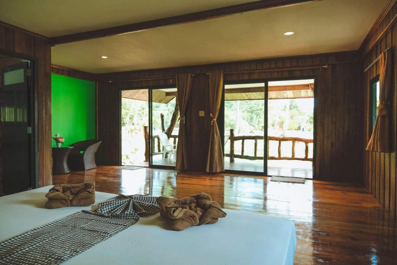 Kohjum Freedom Resort 코 줌 외부 사진