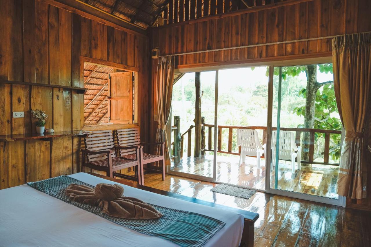Kohjum Freedom Resort 코 줌 외부 사진