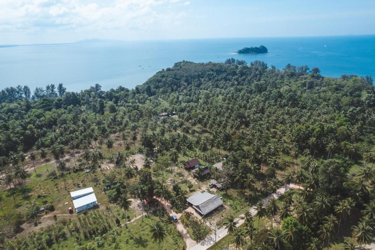 Kohjum Freedom Resort 코 줌 외부 사진