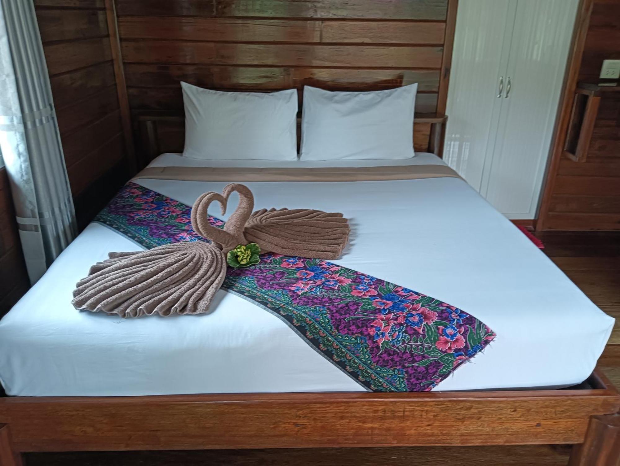 Kohjum Freedom Resort 코 줌 외부 사진