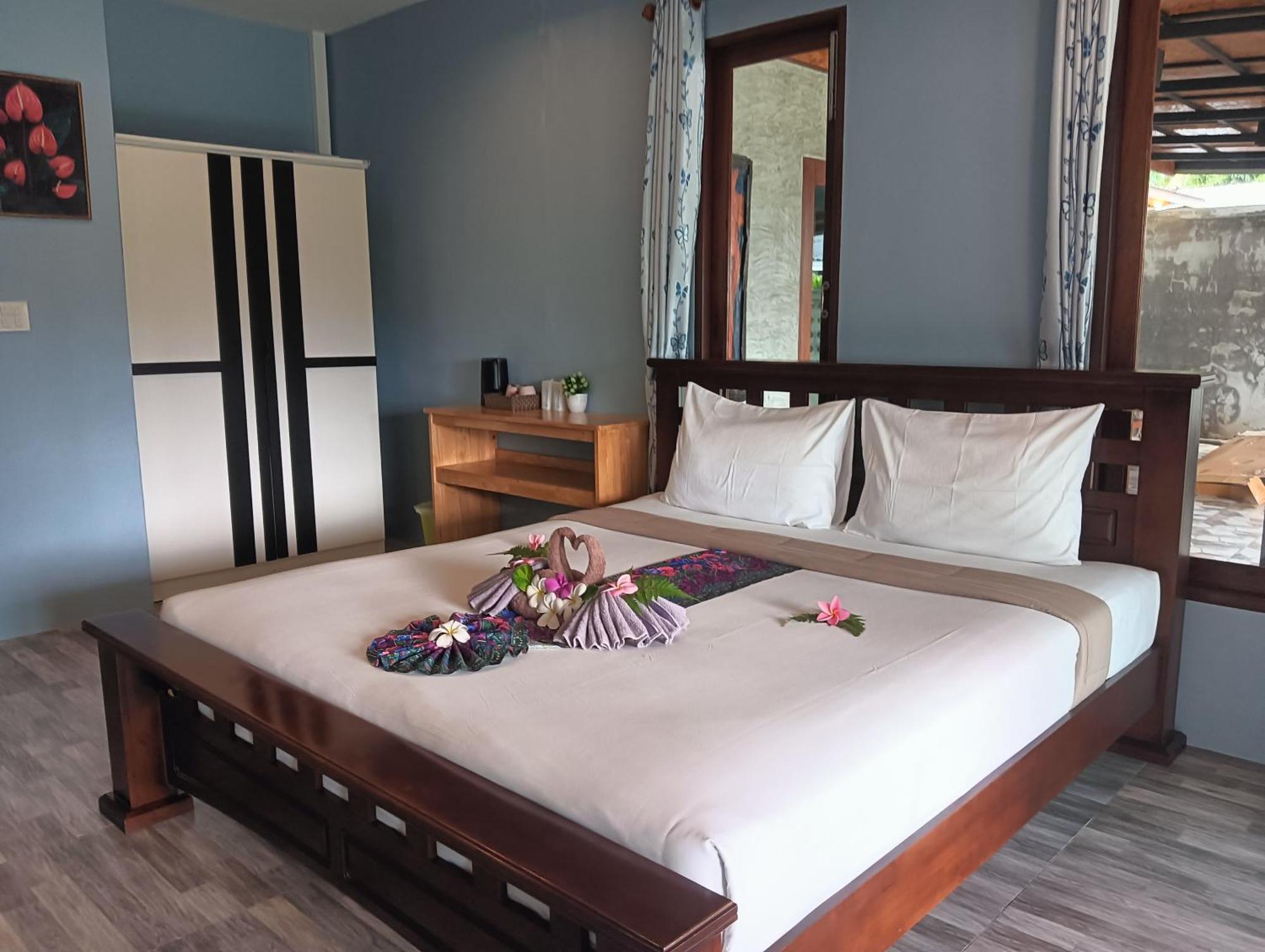 Kohjum Freedom Resort 코 줌 외부 사진