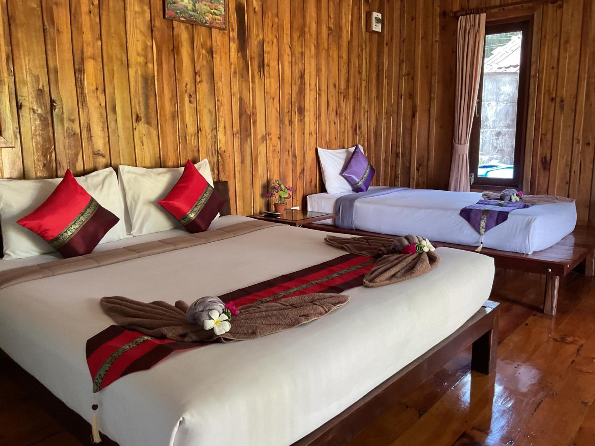 Kohjum Freedom Resort 코 줌 외부 사진