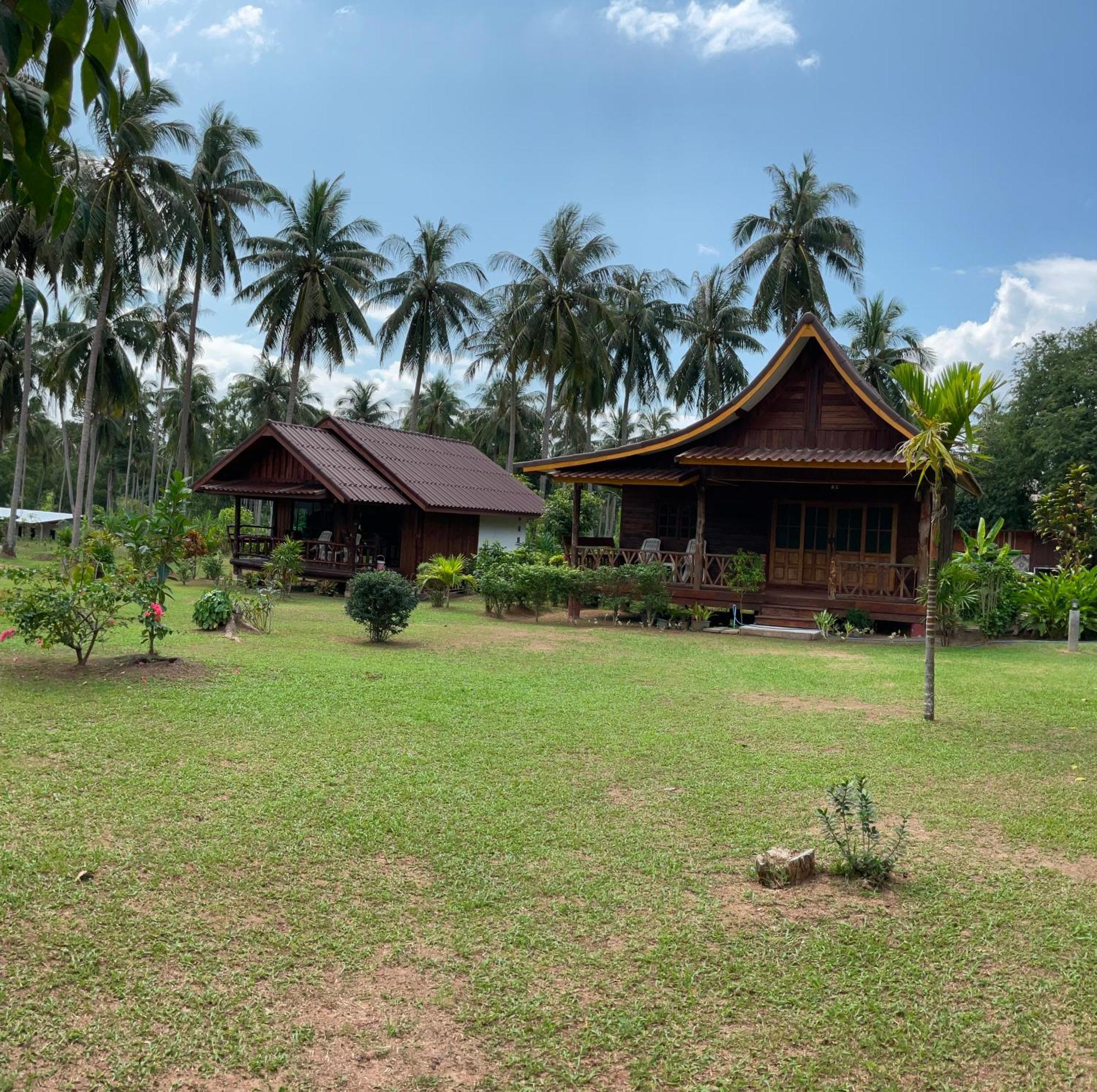 Kohjum Freedom Resort 코 줌 외부 사진