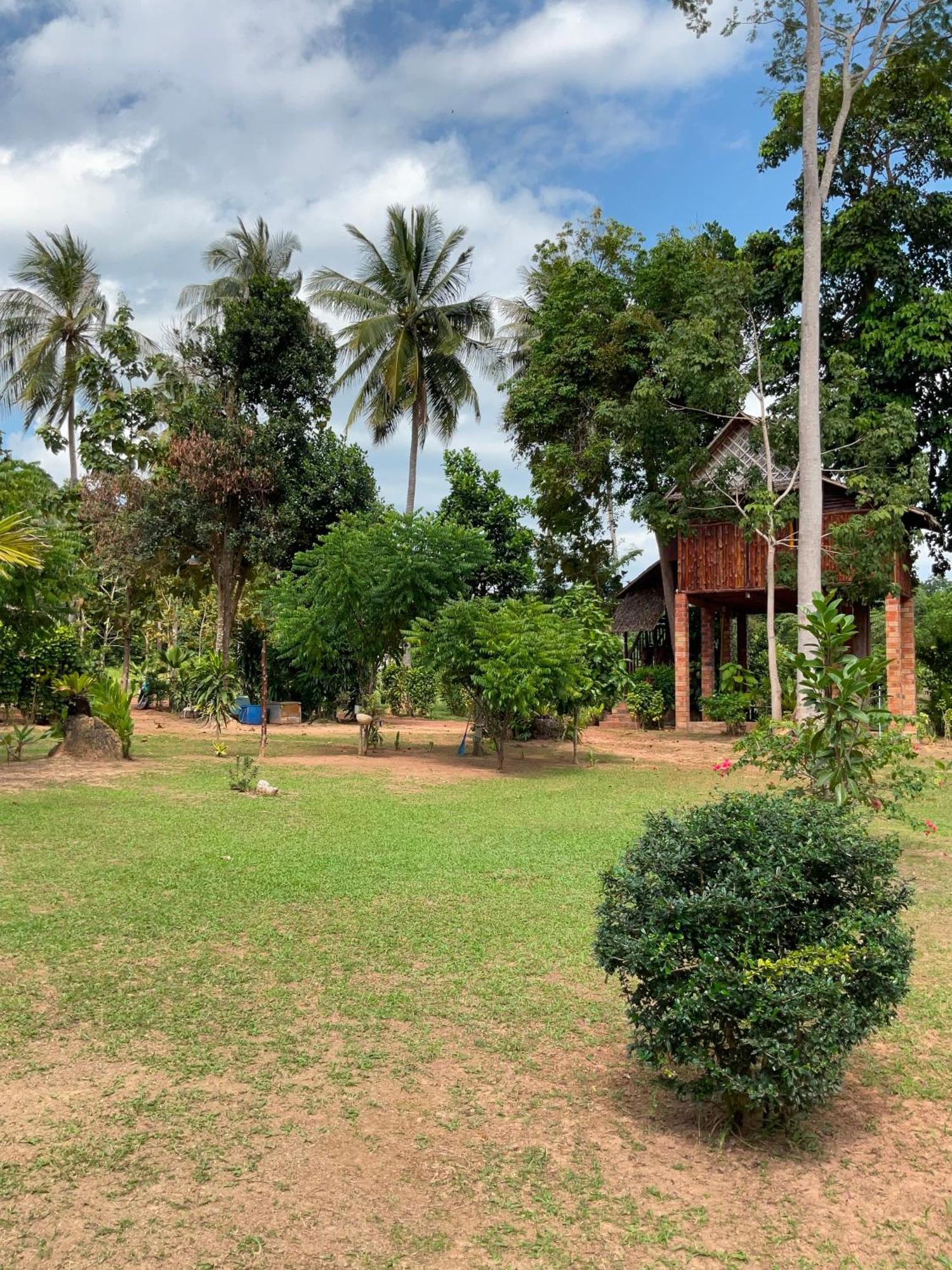 Kohjum Freedom Resort 코 줌 외부 사진